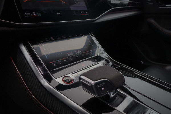 Audi RSQ8 RS Q8 quattro | RS DYNAMIC PACK 305KM/H | KERAMISCH | B&O 3D | 4W-BESTURING | PANORAMADAK | STOELKOELING/VERWARMING/MASSAGE | 23 RSQ8