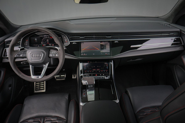 Audi RSQ8 RS Q8 quattro | RS DYNAMIC PACK 305KM/H | KERAMISCH | B&O 3D | 4W-BESTURING | PANORAMADAK | STOELKOELING/VERWARMING/MASSAGE | 23 RSQ8