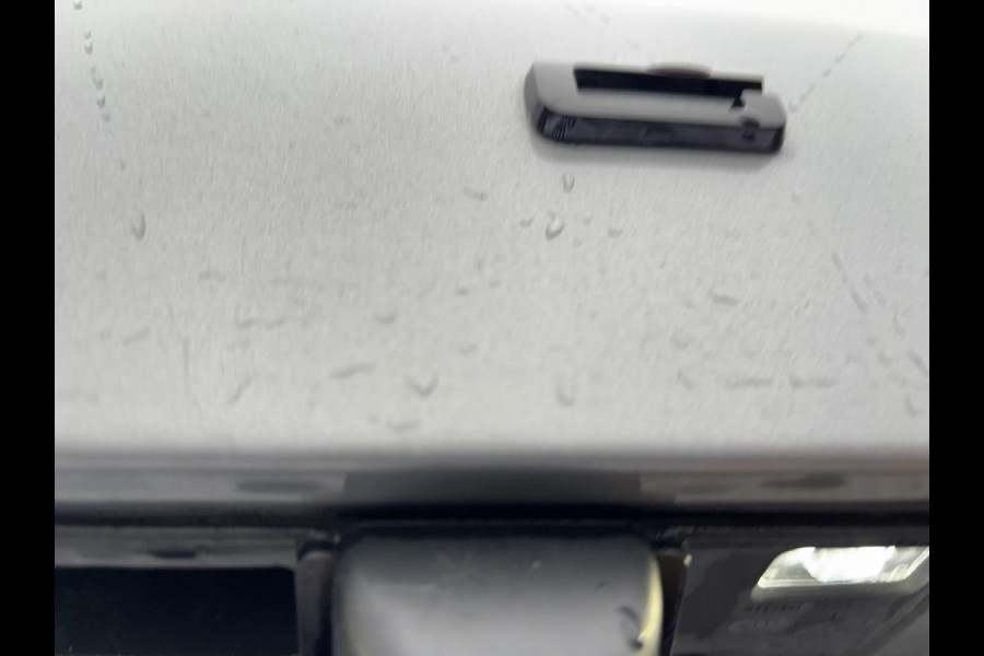 Ford Kuga 2.5 PHEV ST-Line X | Orig. NL Auto | Panormadak | 19 inch | Wegklapbare trekhaak | 19 inch | Winter Pack | Head up Display | Adaptieve LED