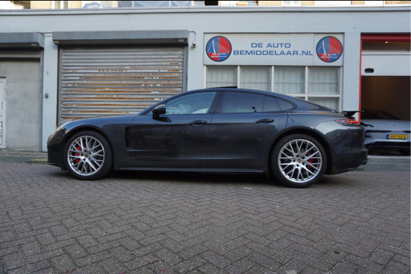 Porsche Panamera 4.0 GTS V8 BiTurbo | Sport Chrono | Luchtvering | Panoramadak | Adaptive + Lane | 4x Memory Verwarming Koeling | Soft close | Sfeerverlichting | Nieuwprijs ca € 226.000,-