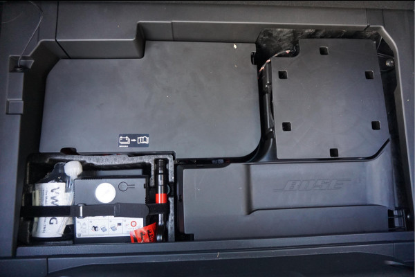 Porsche Panamera 4.0 GTS V8 BiTurbo | Sport Chrono | Luchtvering | Panoramadak | Adaptive + Lane | 4x Memory Verwarming Koeling | Soft close | Sfeerverlichting | Nieuwprijs ca € 226.000,-