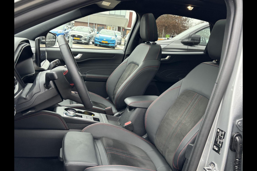 Ford Kuga 2.5 PHEV ST-Line X 243pk | orig. NL auto | Panoramadak | Wegklapbare trekhaak | Winter Pack | 19 inch | Adaptieve LED | Head up Display | Solar Silver