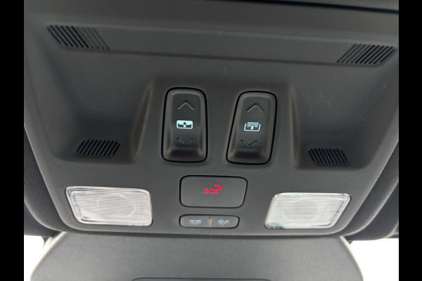 Ford Kuga 2.5 PHEV ST-Line X 243pk | orig. NL auto | Panoramadak | Wegklapbare trekhaak | Winter Pack | 19 inch | Adaptieve LED | Head up Display | Solar Silver