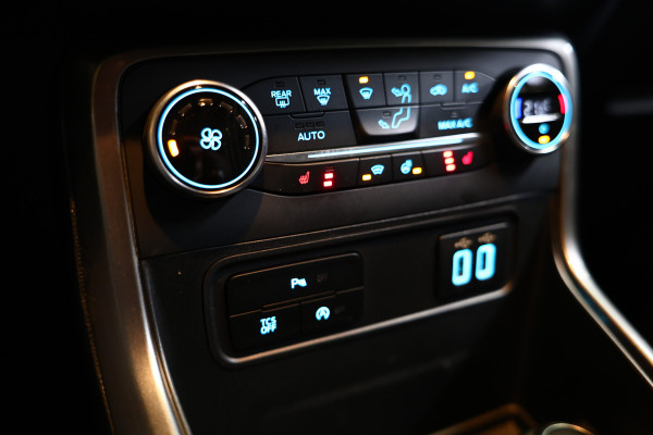 Ford EcoSport 1.0 EcoBoost Titanium CARPLAY CLIMA PDC STOEL+STUUR VW "18