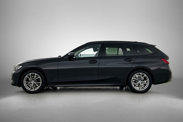 BMW 3 Serie Touring 320i Executive Edition(2e Eig, NL-auto, Dealer onderH, Navi Prof, Carplay, Sportstoelen, Parkeerhulp, Etc)