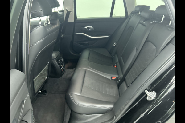BMW 3 Serie Touring 320i Executive Edition(2e Eig, NL-auto, Dealer onderH, Navi Prof, Carplay, Sportstoelen, Parkeerhulp, Etc)