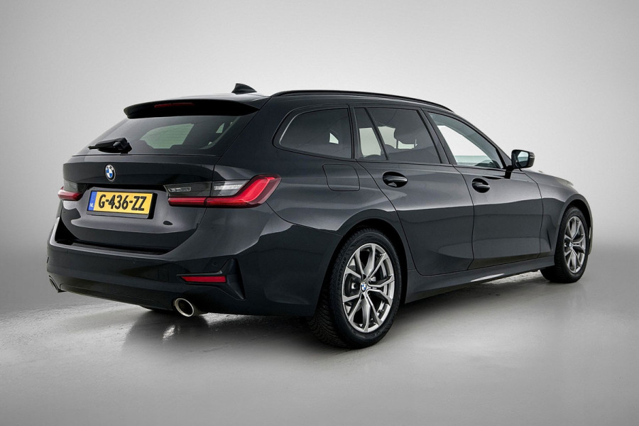 BMW 3 Serie Touring 320i Executive Edition(2e Eig, NL-auto, Dealer onderH, Navi Prof, Carplay, Sportstoelen, Parkeerhulp, Etc)