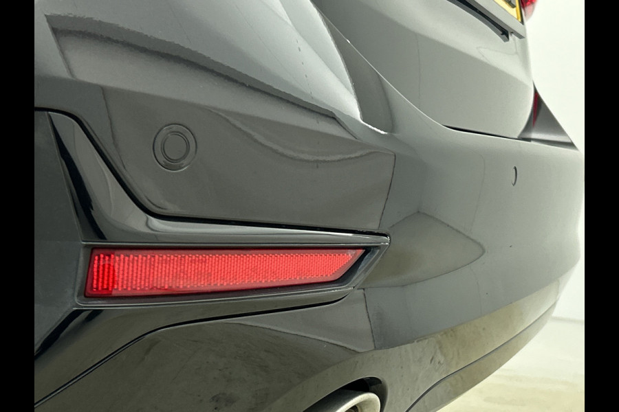 BMW 3 Serie Touring 320i Executive Edition(2e Eig, NL-auto, Dealer onderH, Navi Prof, Carplay, Sportstoelen, Parkeerhulp, Etc)