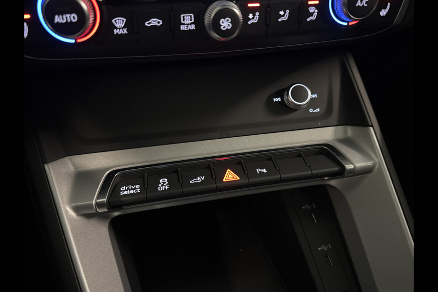 Audi Q3 45 TFSIe 245PK S-TRONIC S-LINE HYBRID CARPLAY/PDC/VIRTUAL