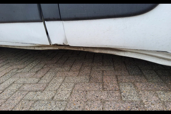 Renault Master 150.35 EURO 6 L2H2 GESLOTEN - VZF-94-S