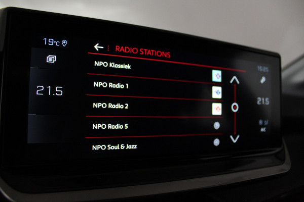 Peugeot 208 1.2 PureTech Allure Pack > 100pk/Achteruitrijcamera/LED-Kpolampen/Navi/lichtmetalen velgen...