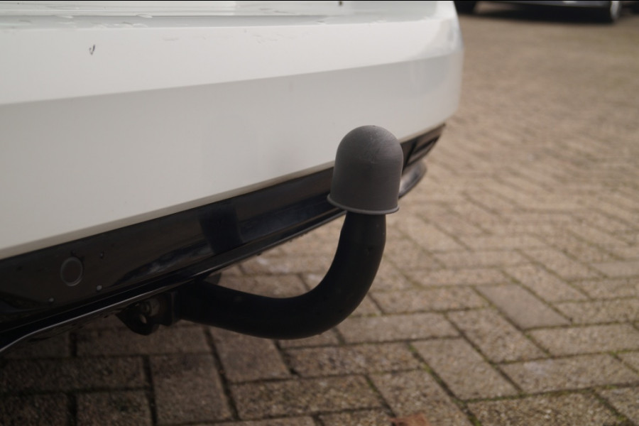 Renault Mégane Estate 1.3 TCe 140pk Automaat Intens -NAVI-ECC-LED-