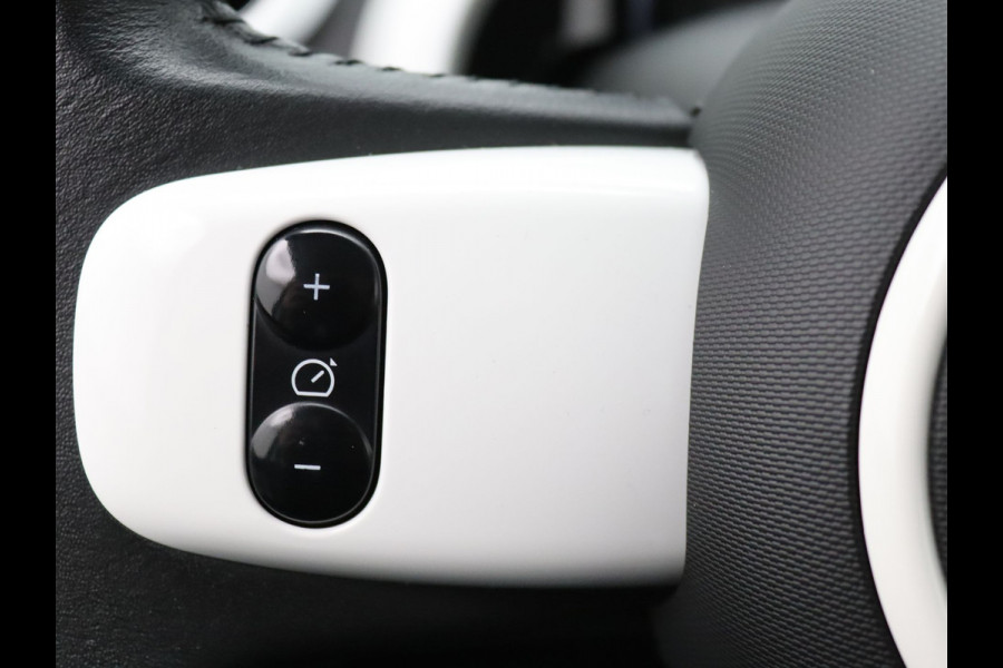 Renault Twingo 90pk TCe Intens Cruise | Climate | Carplay | Parkeersens. achter