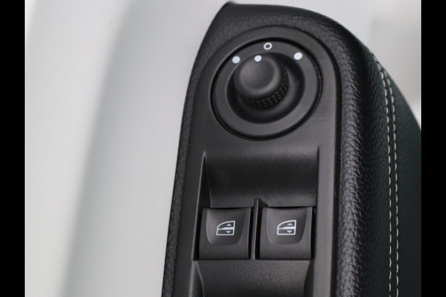 Renault Twingo 90pk TCe Intens Cruise | Climate | Carplay | Parkeersens. achter