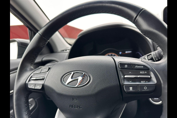 Hyundai Kona EV Fashion 64 kWh | SOH: 96,2% | 3 Fase | warmtepomp | Black Edition LM |  HUD | Blindspot | Climate | Navi |