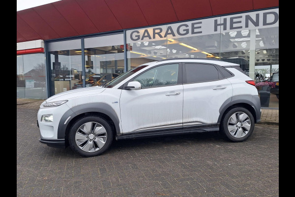 Hyundai Kona EV Fashion 64 kWh | SOH: 89,5%  | LED | Adaptive CC | Blindspot | Stoelverwarming | Camera |