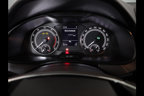 Škoda Kamiq 1.0 TSI Ambition 110 pk Automaat (DSG) | Verlengde garantie | Navigatie via App | Cruise control | LED koplampen | Apple Carplay/Android Auto |