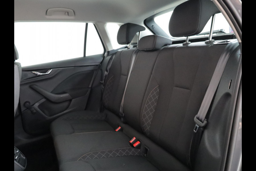 Škoda Kamiq 1.0 TSI Ambition 110 pk Automaat (DSG) | Verlengde garantie | Navigatie via App | Cruise control | LED koplampen | Apple Carplay/Android Auto |