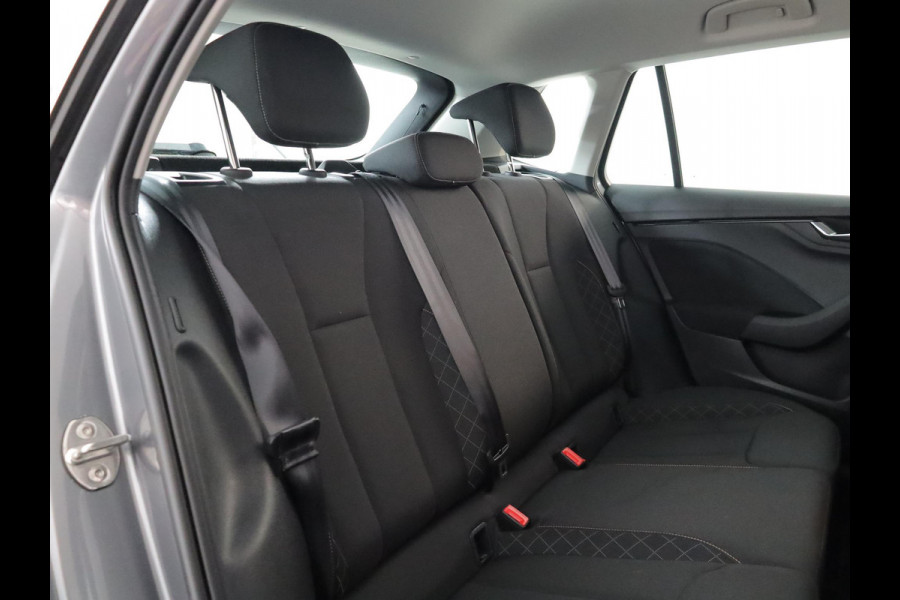 Škoda Kamiq 1.0 TSI Ambition 110 pk Automaat (DSG) | Verlengde garantie | Navigatie via App | Cruise control | LED koplampen | Apple Carplay/Android Auto |