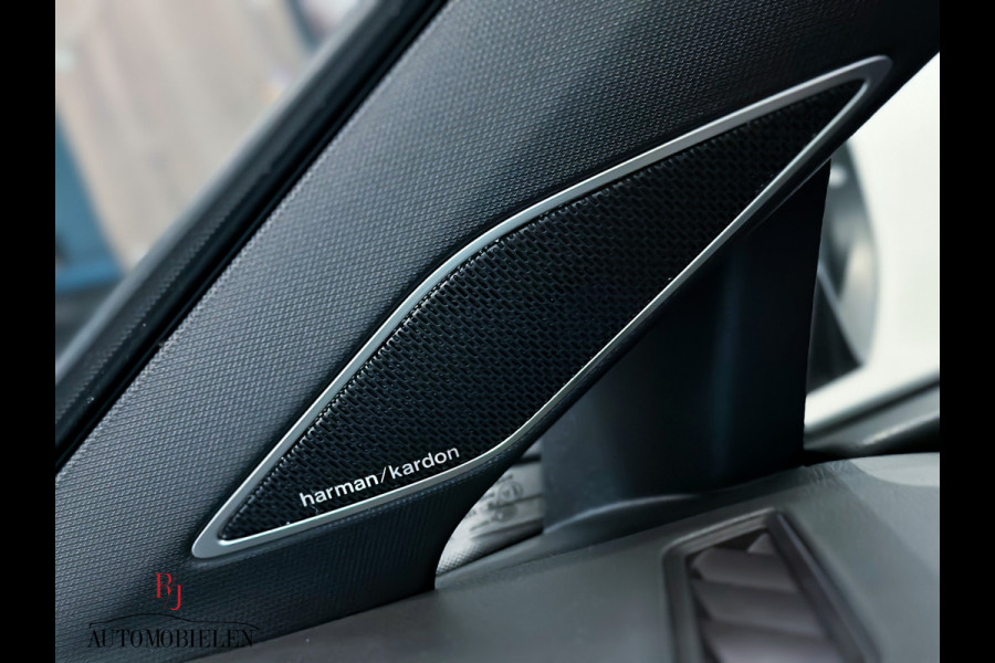 Volkswagen Golf 8 2.0 TSI R 4Motion Performance Akrapovic|Leder|HUD|H/K|Memory