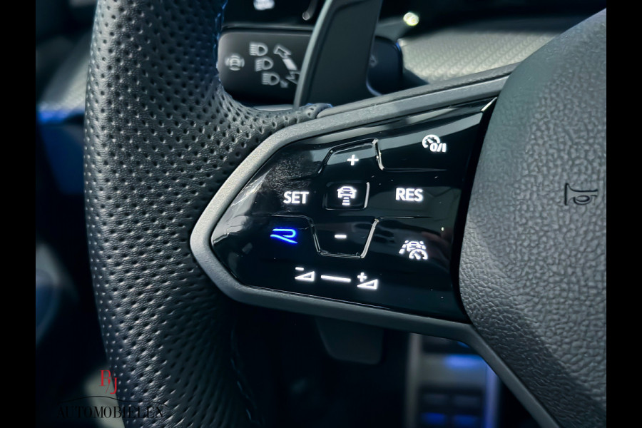 Volkswagen Golf 8 2.0 TSI R 4Motion Performance Akrapovic|Leder|HUD|H/K|Memory