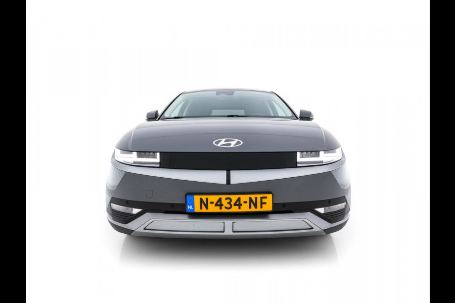Hyundai IONIQ 5 Connect+ 73kWh [ 3-Fase ] {SOH-100%} (INCL-BTW) Aut *HEATPUMP | LEATHER | BOSE-AUDIO | FULL-LED | DIGI-COCKPIT | AMBIENTLIGHT | DAB | SHIFTPADDLES | HEAD-UP | NAVI-FULLMAP | KEYLESS | CAMERA | HEATED-COMFORTSEATS | TOWBAR | 19"A