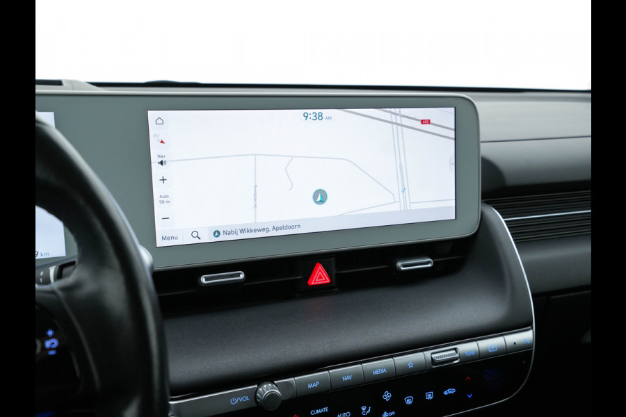 Hyundai IONIQ 5 Connect+ 73kWh [ 3-Fase ] {SOH-100%} (INCL-BTW) Aut *HEATPUMP | LEATHER | BOSE-AUDIO | FULL-LED | DIGI-COCKPIT | AMBIENTLIGHT | DAB | SHIFTPADDLES | HEAD-UP | NAVI-FULLMAP | KEYLESS | CAMERA | HEATED-COMFORTSEATS | TOWBAR | 19"A