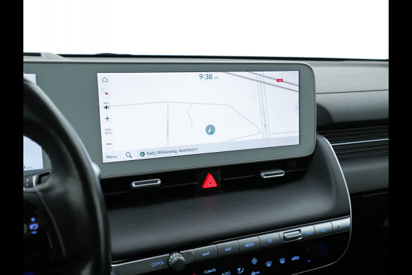 Hyundai IONIQ 5 Connect+ 73kWh [ 3-Fase ] {SOH-100%} (INCL-BTW) Aut *HEATPUMP | LEATHER | BOSE-AUDIO | FULL-LED | DIGI-COCKPIT | AMBIENTLIGHT | DAB | SHIFTPADDLES | HEAD-UP | NAVI-FULLMAP | KEYLESS | CAMERA | HEATED-COMFORTSEATS | TOWBAR | 19"A
