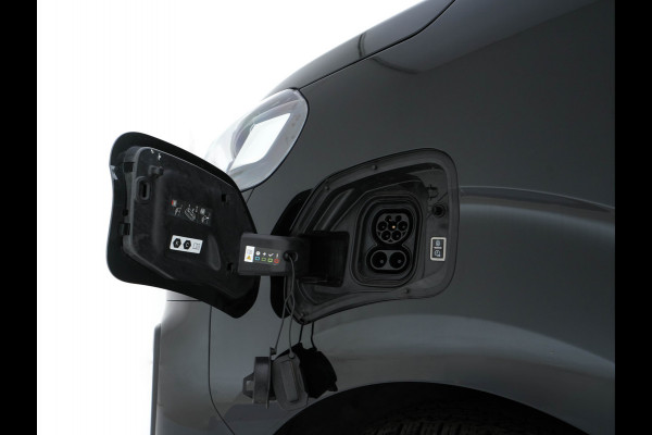 Opel Vivaro-e L2H1 Innovation 50 kWh 3-Pers [ 3-Fase-11kW ] {SOH-93%} Aut. *LEATHER | NAVI-FULLMAP | CAMERA | AIRCO | DAB+ | PDC | CRUISE | CARPLAY*