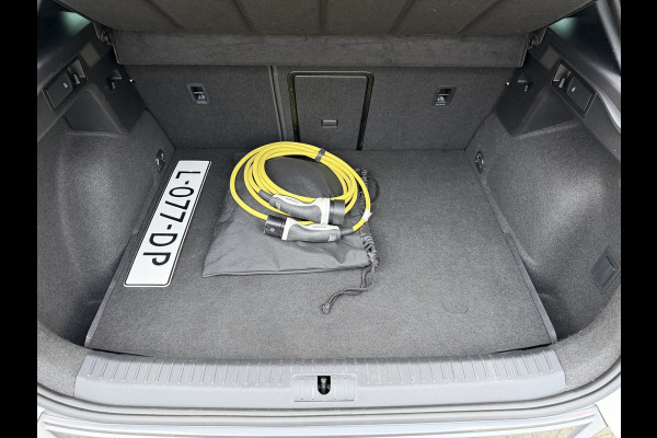 CUPRA Formentor 1.4 e-Hybrid VZ Copper Edition / Trekhaak (1.500KG) / Panoramadak / PDC / Adaptive Cruise / Leder / 245 PK