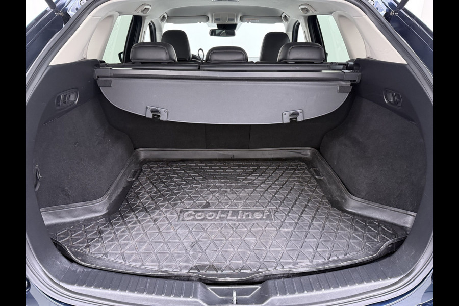 Mazda CX-5 2.0I AUT.6 165pk GT M Elektr.Mem.Stoel Leer Trekhaak Bose®-Audio Apple Carplay Android Auto Navi Camera Stoel+Stuurverwarming Pd Dodehoek detector Cruise control Led Privacy Glas Bluetooth Lmv 19" Origineel Nederlandse, zeer complete Mazda CX-5 SUPERCARAVANTREKKER 2.000KG Trekgewicht