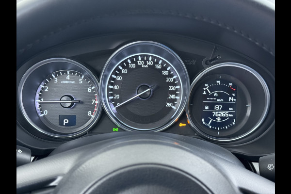 Mazda CX-5 2.0I AUT.6 165pk GT M Elektr.Mem.Stoel Leer Trekhaak Bose®-Audio Apple Carplay Android Auto Navi Camera Stoel+Stuurverwarming Pd Dodehoek detector Cruise control Led Privacy Glas Bluetooth Lmv 19" Origineel Nederlandse, zeer complete Mazda CX-5 SUPERCARAVANTREKKER 2.000KG Trekgewicht