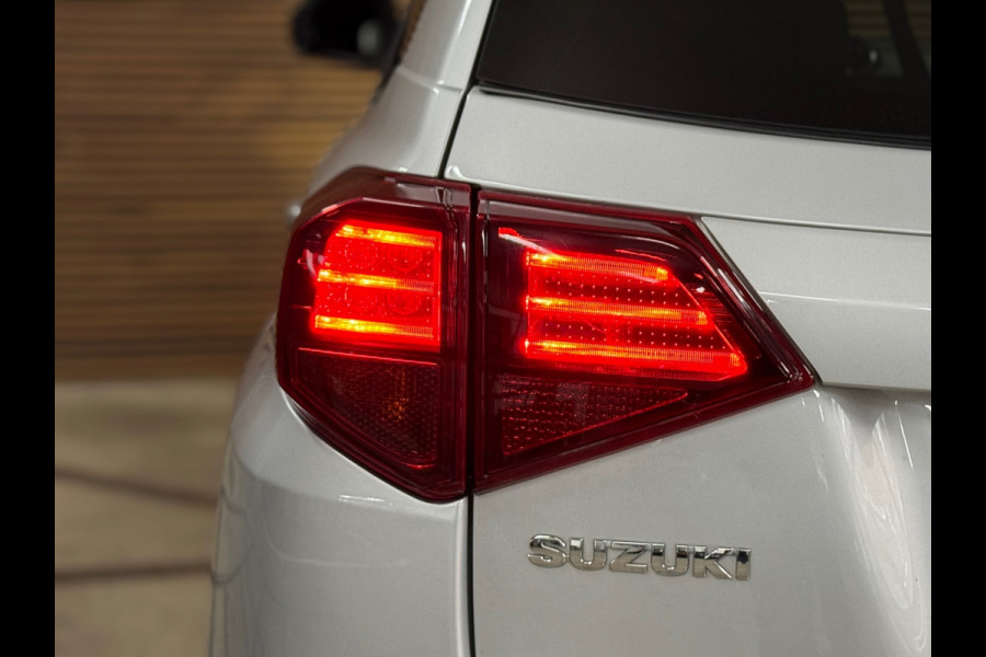Suzuki Vitara 1.4 Boosterjet Select Smart Hybrid Automaat | LED | Camera | Trekhaak