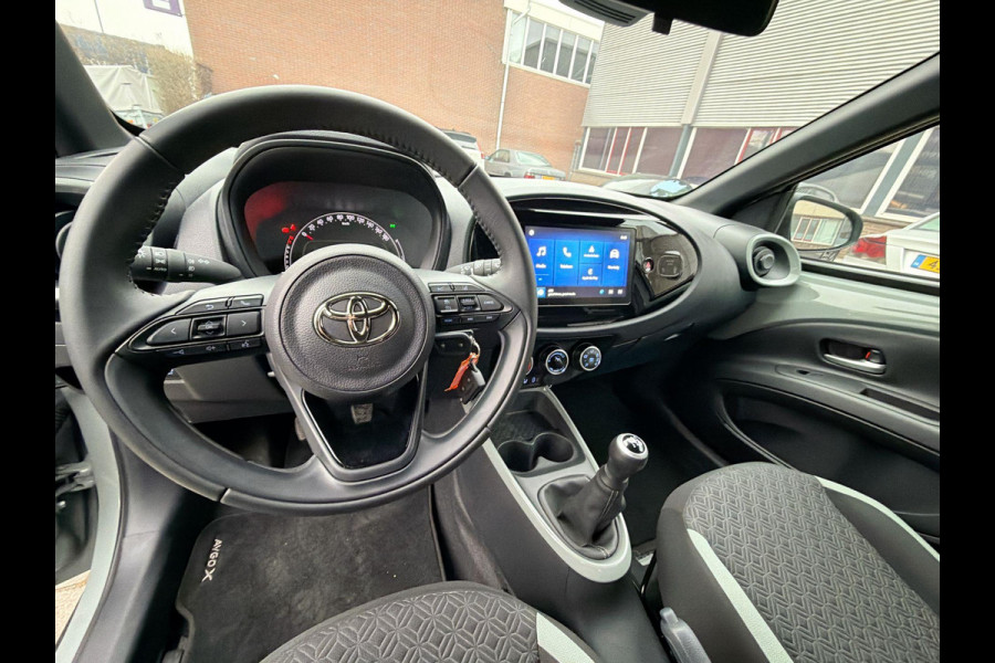 Toyota Aygo X 1.0 VVT-i MT Pulse | 17" Lm-velgen | APPCONNECT | AIRCO | CAMERA | ADAP CRUISE | LANE-ASSIST |