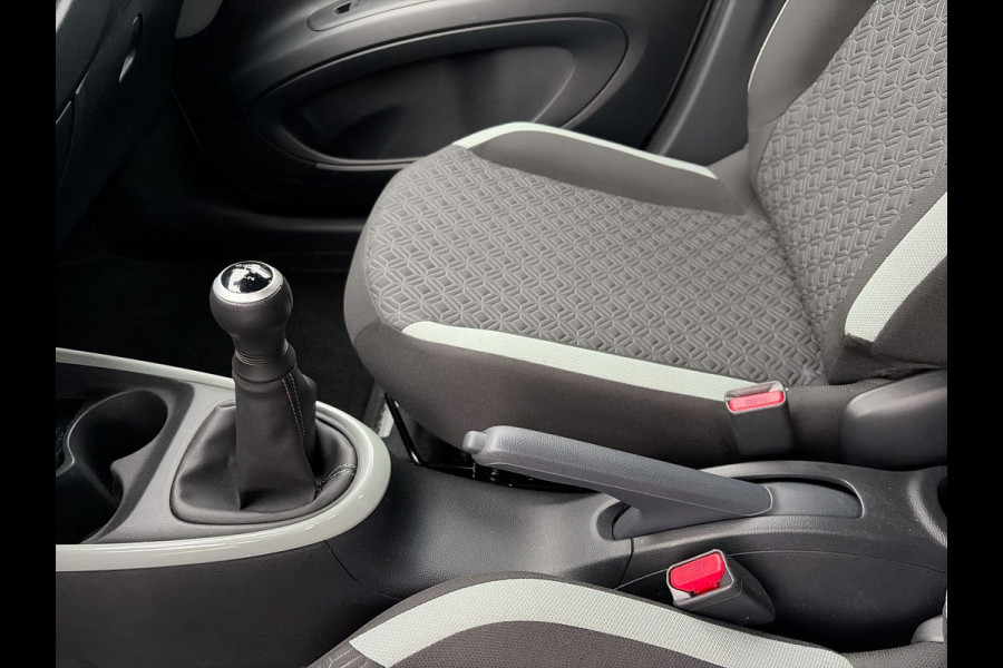 Toyota Aygo X 1.0 VVT-i MT Pulse | 17" Lm-velgen | APPCONNECT | AIRCO | CAMERA | ADAP CRUISE | LANE-ASSIST |