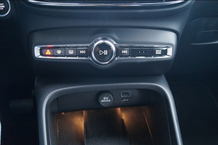 Volvo XC40 1.5 T4 Plug-in Hybrid Core Bright -LEER-NAVI-ECC-