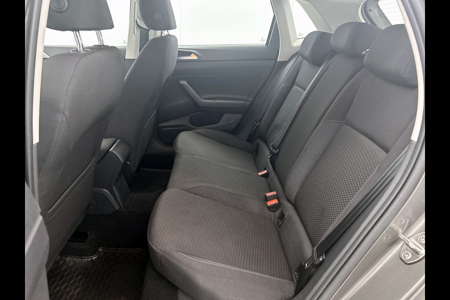 Volkswagen Polo 1.0 TSI Comfortline (NL-auto, Goed OnderH, Parkeersensoren, Adaptieve Cruise Con, Airco, Etc)