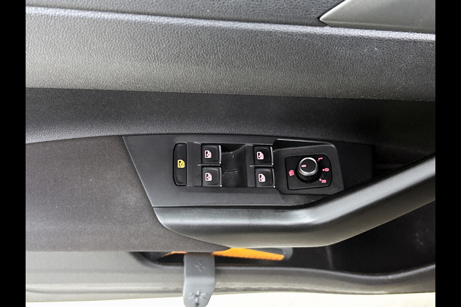 Volkswagen Polo 1.0 TSI Comfortline (NL-auto, Goed OnderH, Parkeersensoren, Adaptieve Cruise Con, Airco, Etc)