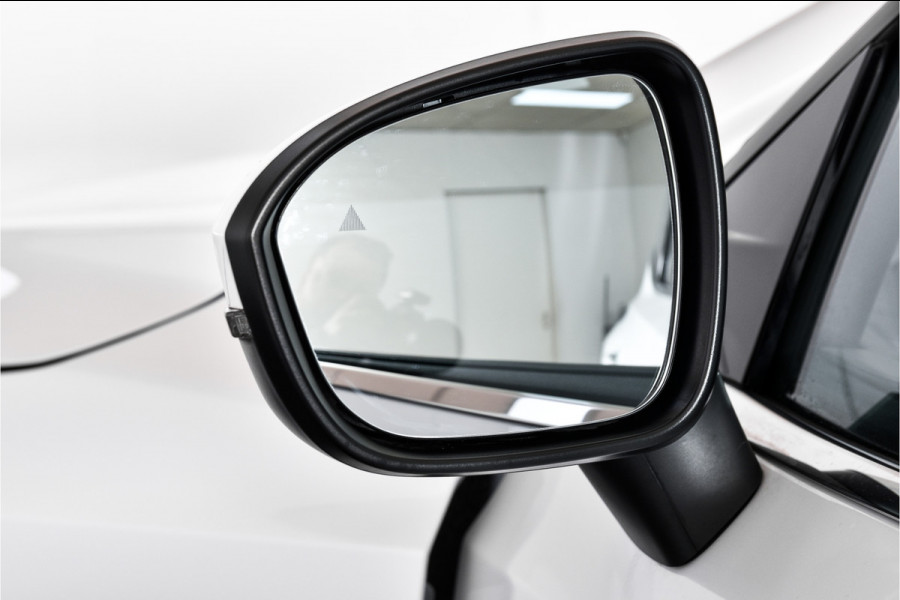 Nissan QASHQAI 1.3 MHEV Xtronic 158 PK N-Connecta - Automaat | Panodak | Cold Pack | Dig. Cockpit | Adapt. Cruise | 360 Camera | PDC | NAV + App Connect | LM 18" | ECC | 6754