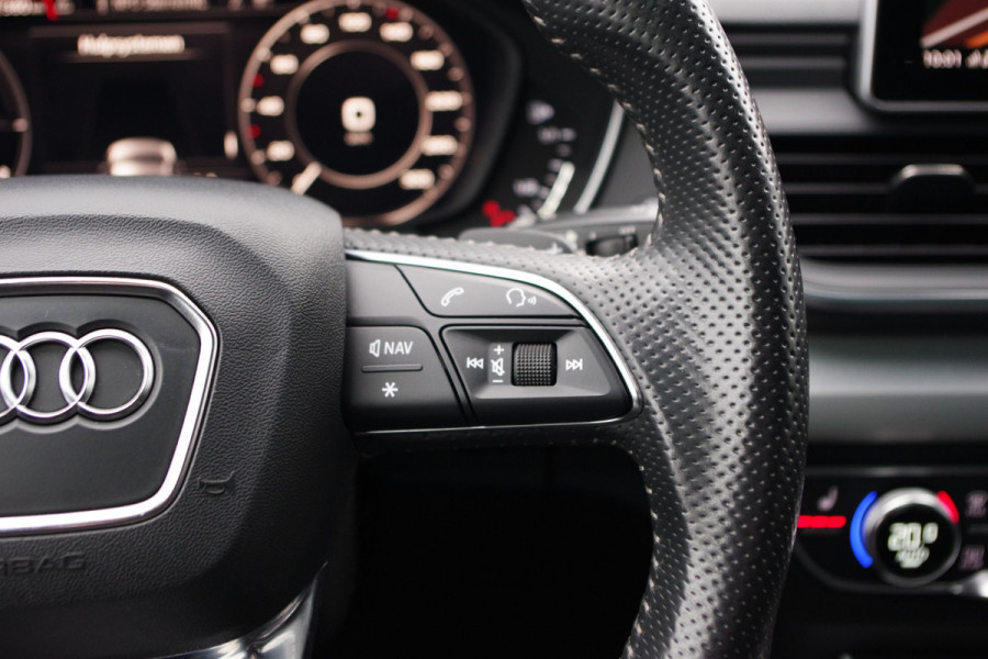 Audi Q5 55 TFSI e 367 PK Quattro Competition S-Line PHEV, Luchtvering, Panoramadak, Camera