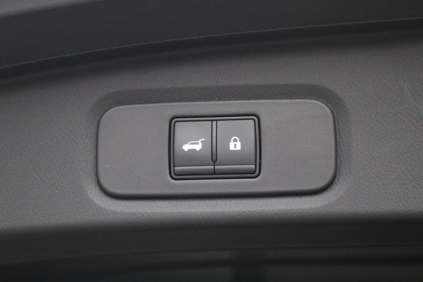Nissan QASHQAI 1.3DIG-T MHEV 158PK Automaat N-Connecta Panoramadak/Winter-pack/Elektr.-klep/Head-Up/Adapt.-cruise