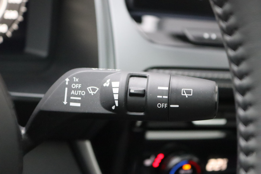 Nissan QASHQAI 1.3DIG-T MHEV 158PK Automaat N-Connecta Panoramadak/Winter-pack/Elektr.-klep/Head-Up/Adapt.-cruise