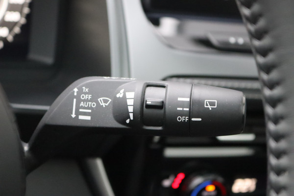 Nissan QASHQAI 1.3DIG-T MHEV 158PK Automaat N-Connecta Panoramadak/Winter-pack/Elektr.-klep/Head-Up/Adapt.-cruise