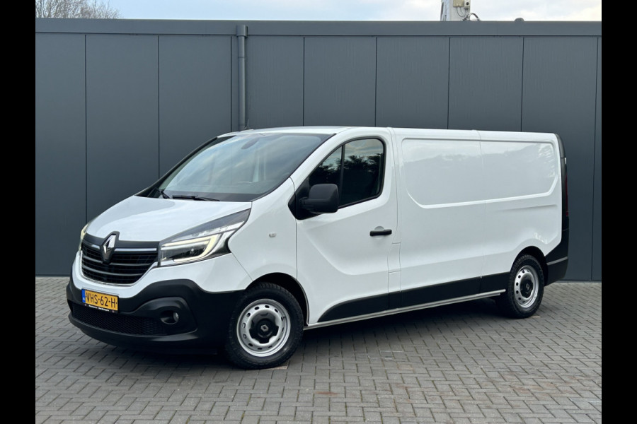 Renault Trafic 2.0 dCi 146 PK / L2H1 / 1e EIG. / AUTOMAAT / SORTIMO INRICHTING / TREKHAAK / AIRCO / CRUISE / BLUETOOTH / 3-ZITS