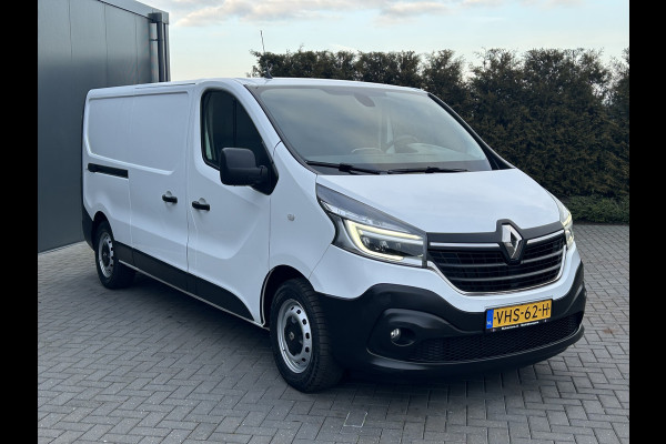 Renault Trafic 2.0 dCi 146 PK / L2H1 / 1e EIG. / AUTOMAAT / SORTIMO INRICHTING / TREKHAAK / AIRCO / CRUISE / BLUETOOTH / 3-ZITS