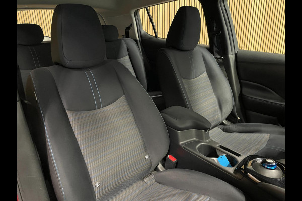 Nissan Leaf N-Connecta 40 kWh|90%SOH|270 WLTP|360-CAMERA|APPLE CARPLAY|STUUR+STOELVERW VOOR+ACHTER|ACC|NAVIGATIE|NL-AUTO|NAP|MARGE