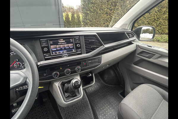 Volkswagen Transporter 2.0 TDI 111 PK / L2H1 / DUBBE CABINE / 1e EIG. / IMPERIAAL / TREKHAAK / AIRCO / CRUISE