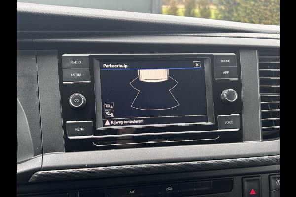 Volkswagen Transporter 2.0 TDI 111 PK / L2H1 / DUBBE CABINE / 1e EIG. / IMPERIAAL / TREKHAAK / AIRCO / CRUISE