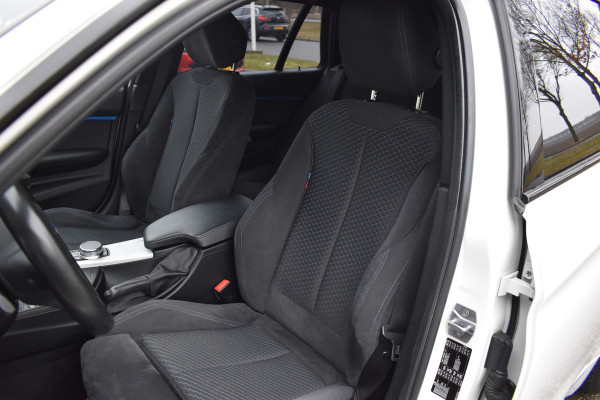 BMW 3 Serie Touring 318i Edition Automaat M Sport Shadow Executive / Navigatie / Clima / Keyless / Trekhaak / 18"LM