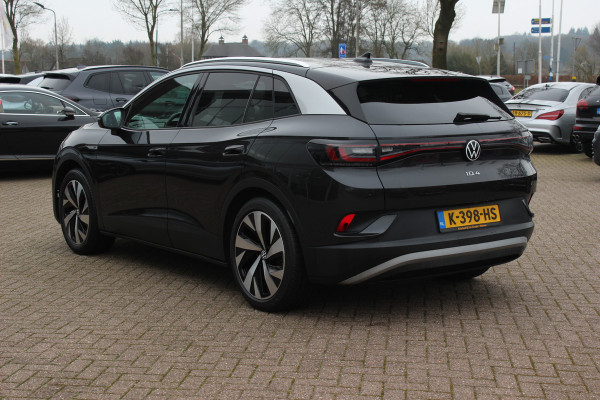 Volkswagen ID.4 First 77 kWh / SoH 88.6% / Camera / Apple CarPlay / DAB / 20'' / LED / Alcantara / Stoelverwarming / ACC